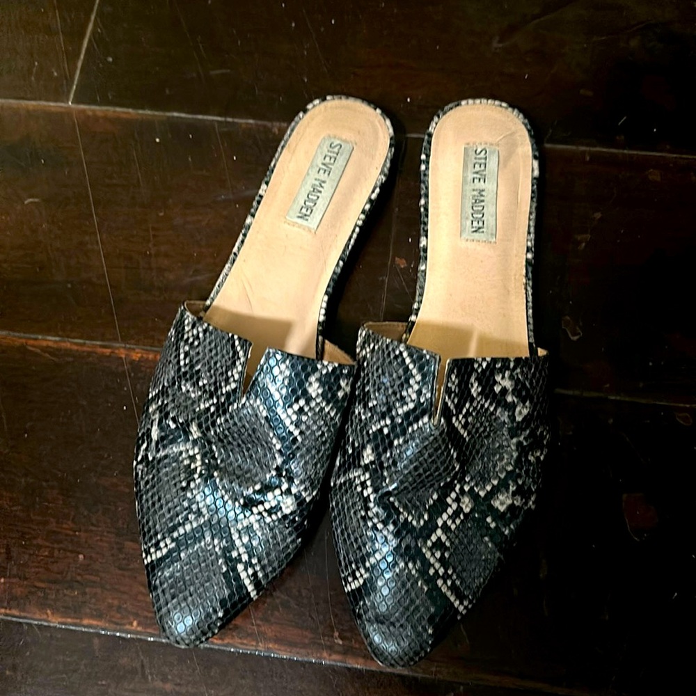 Steve Madden Slides